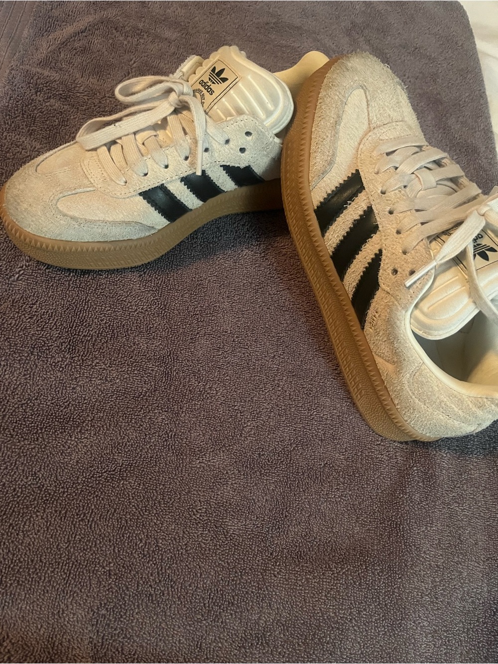 adidas Men’s Cream Suede Sneakers with Black Stripes and Gum Sole